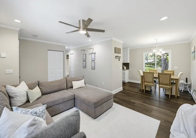 Photo 3 of Sale Pending at 16 Wiggins Rd, Beaufort, SC 29907 | MLS# 26020392 | Listing updated on 2026-08-21