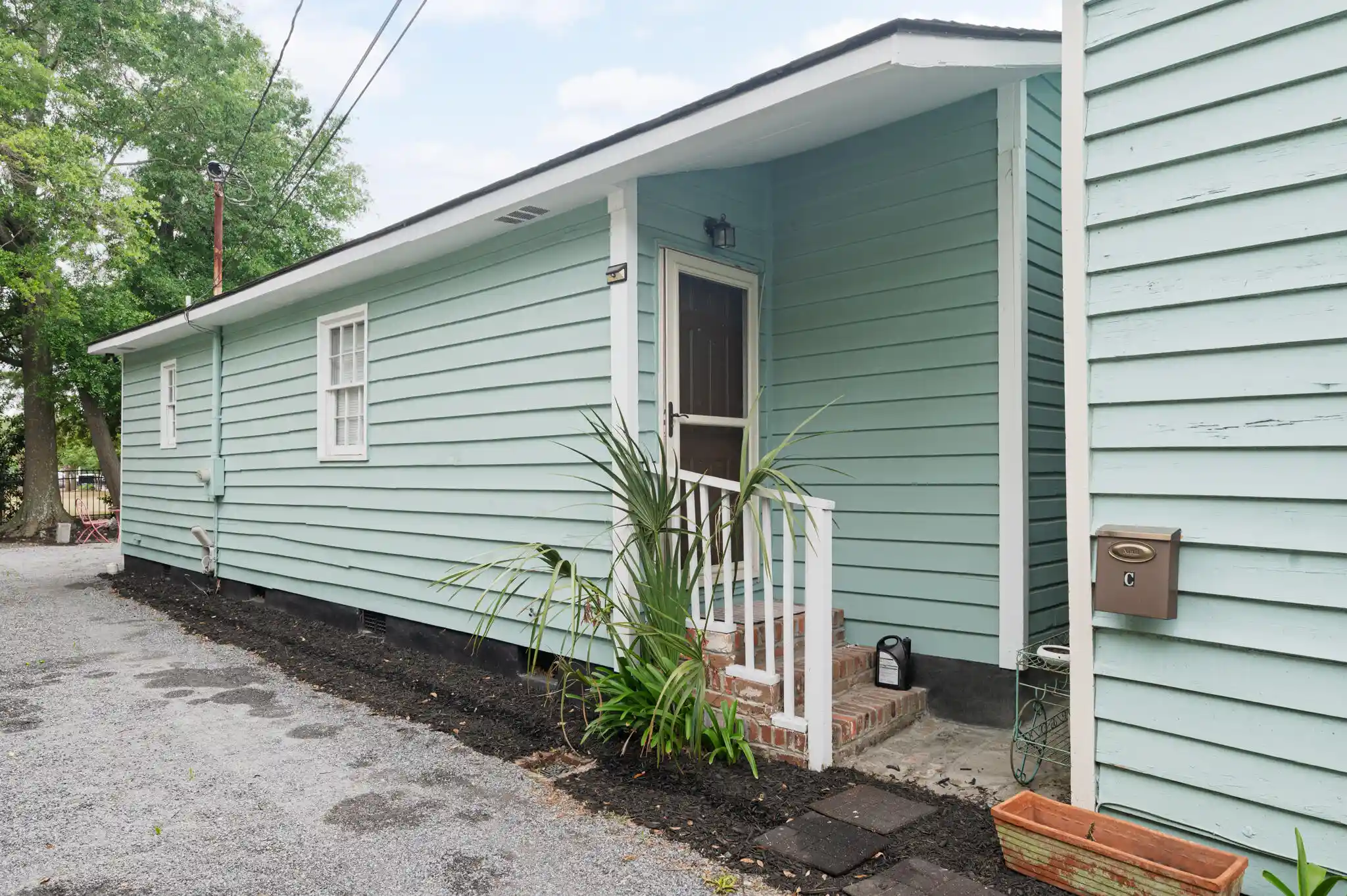 Listing Photo 2 - Condo for sale in 279 Coming St located at 279 Coming St, Charleston, SC 29403 - Unit 279 Coming St