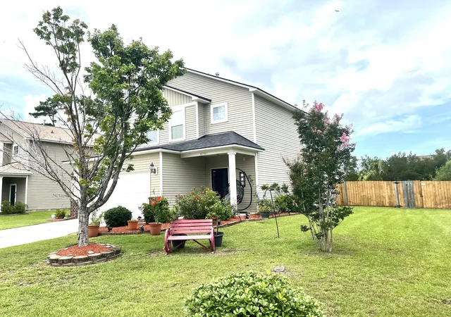 Photo 2 of Single family home for sale at 9701 Crofton Dr, Ladson, SC 29456 | MLS# 26020821 | Listing updated on 2026-08-04