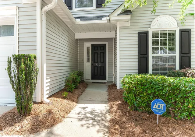 3rd image of 9307 Ayscough Rd, Summerville, SC 29485 | MLS# 26015353