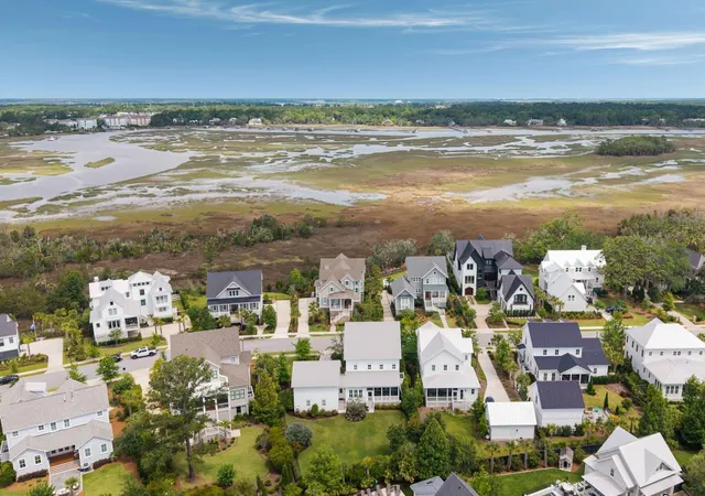 Homes for sale in Charleston, SC | 544 Lesesne St, Charleston, SC 29492 | MLS# 26018987