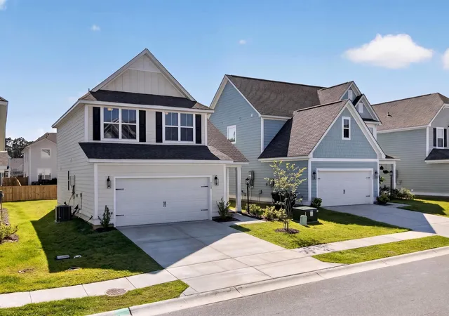Homes for sale in Moncks Corner, SC | 490 Eagleview Dr, Moncks Corner, SC 29461 | MLS# 26016672
