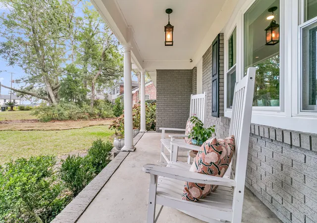 Photo 2 of Single family home for sale at 922 Preston Rd, Charleston, SC 29412 | MLS# 25031176 | Listing updated on 2026-09-03