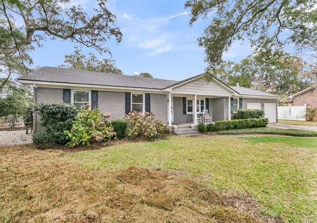 Photo 3 of Single family home for sale at 922 Preston Rd, Charleston, SC 29412 | MLS# 25031176 | Listing updated on 2026-09-03