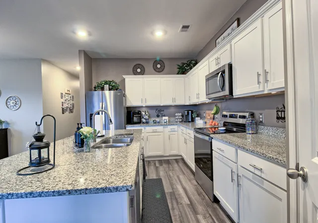 Photo 4 of Sale Pending at 464 Pender Woods Dr, Summerville, SC 29486 | MLS# 26006349 | Listing updated on 2026-03-13
