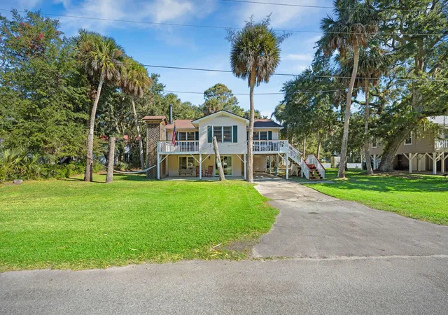 Homes for sale in Edisto Island, SC | 607 Portia St, Edisto Island, SC 29438 | MLS# 26019129