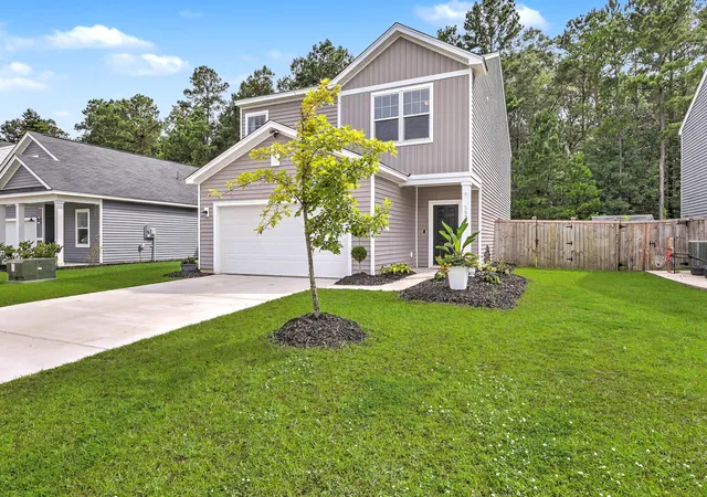 Photo 3 of Sale Pending at 557 Abigail St, Moncks Corner, SC 29461 | MLS# 26018252 | Listing updated on 2026-09-27