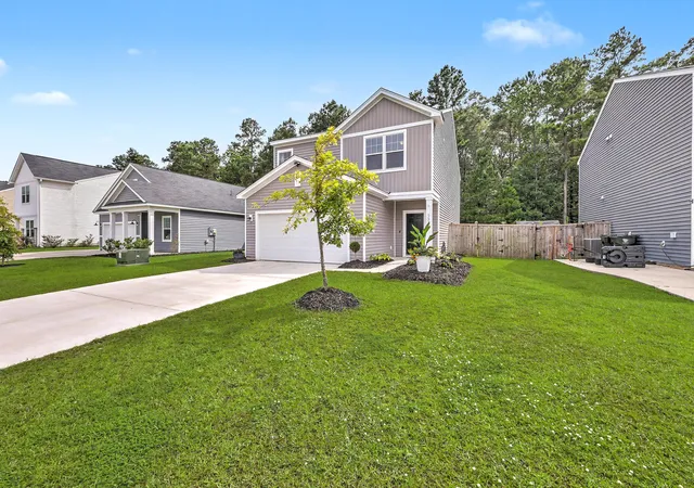 Photo 3 of Sale Pending at 557 Abigail St, Moncks Corner, SC 29461 | MLS# 26018252 | Listing updated on 2026-09-27