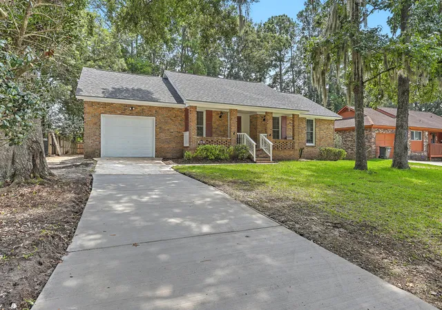 Photo 2 of Single family home for sale at 217 Beverly Dr, Ladson, SC 29456 | MLS# 26022315 | Listing updated on 2026-09-16