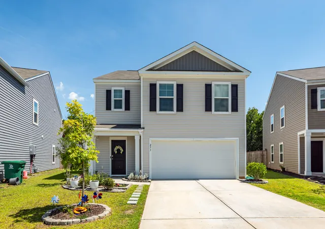 Photo 1 of Single family home for sale at 233 Coral Sunset Way, Summerville, SC 29486 | MLS# 26018854 | Listing updated on 2026-09-14