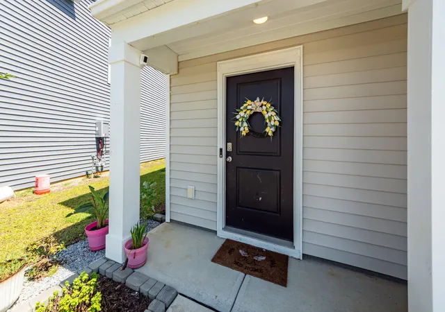 Photo 2 of Single family home for sale at 233 Coral Sunset Way, Summerville, SC 29486 | MLS# 26018854 | Listing updated on 2026-09-14
