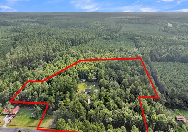 Photo 36 of Single family home for sale at 65 Music Ln, Smoaks, SC 29481 | MLS# 26020948 | Listing updated on 2026-08-30
