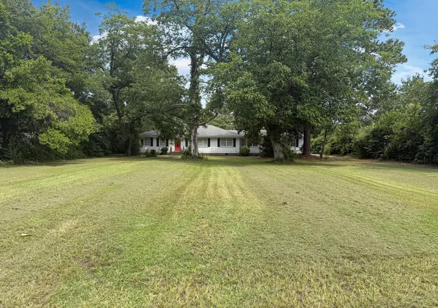 Photo 3 of Single family home for sale at 2231 Rowesville Rd, Orangeburg, SC 29115 | MLS# 26023637 | Listing updated on 2026-09-30