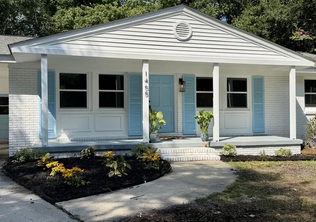 Photo 1 of Single family home for sale at 1455 Village Rd, Charleston, SC 29407 | MLS# 26023626 | Listing updated on 2026-09-15