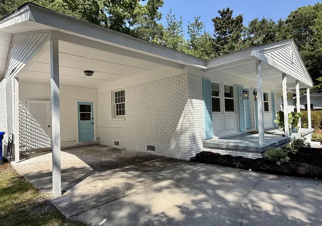 Photo 4 of Single family home for sale at 1455 Village Rd, Charleston, SC 29407 | MLS# 26023626 | Listing updated on 2026-09-15