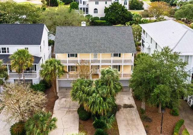 Photo 3 of Single family home for sale at 6 Morgan Pl Dr, Isle Of Palms, SC 29451 | MLS# 25029533 | Listing updated on 2026-09-13