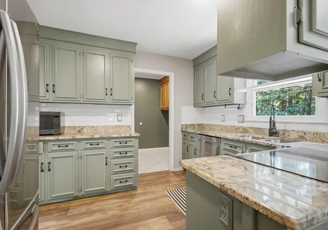 Homes for sale in North Charleston, SC | 228 Knightsbridge Dr, North Charleston, SC 29418 | MLS# 26018263