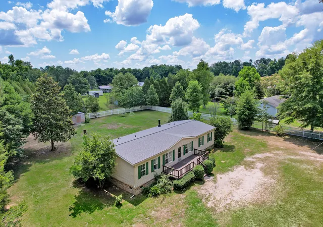 Homes for sale in Saint George, SC | 171 Autumn Run Rd, Saint George, SC 29477 | MLS# 26017291
