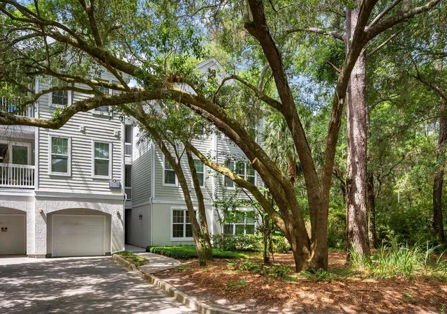 Homes for sale in Johns Island, SC | 60 Fenwick Hall Aly #331, Johns Island, SC 29455 | MLS# 26015861