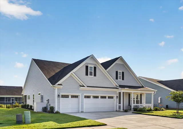 Photo 2 of Single family home for sale at 172 Collared Dove Ct, Summerville, SC 29483 | MLS# 26024550 | Listing updated on 2026-09-11