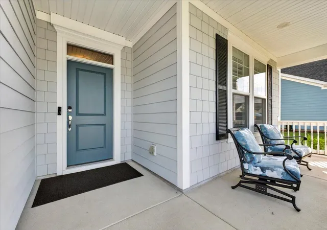 Photo 3 of Single family home for sale at 172 Collared Dove Ct, Summerville, SC 29483 | MLS# 26024550 | Listing updated on 2026-09-11