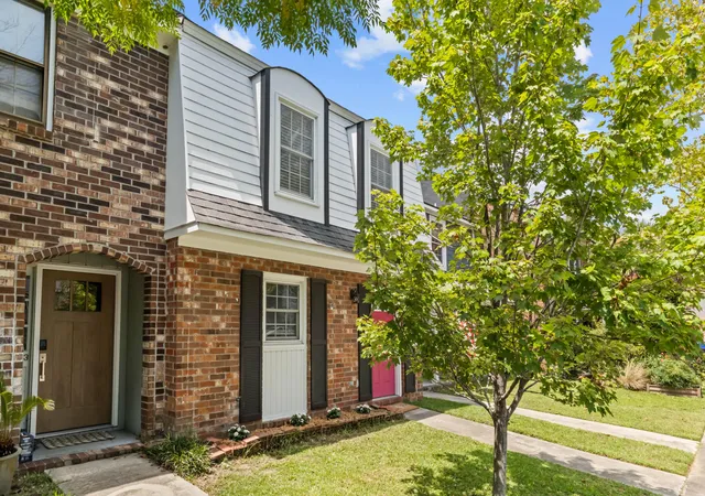 5th image of 725 Williamson Dr #B, Mount Pleasant, SC 29464 | MLS# 26021551