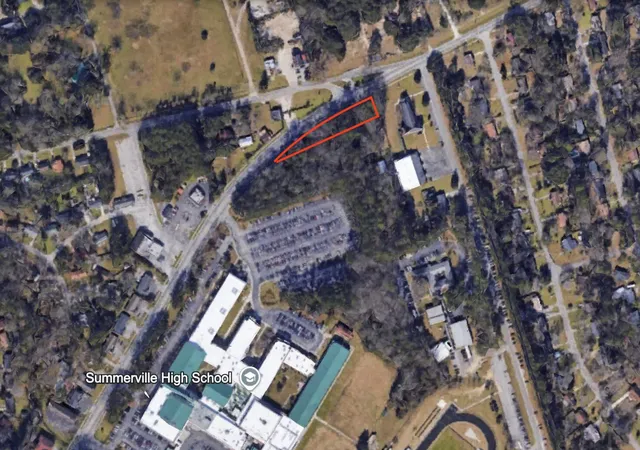 Photo 1 of Land for sale at 0 Boone Hl Rd, Summerville, SC 29483 | MLS# 26009032 | Listing updated on 2026-03-31