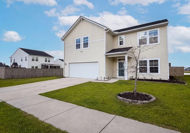 Photo 1 of Single family home for sale at 142 Lucca Dr, Summerville, SC 29486 | MLS# 26020261 | Listing updated on 2026-10-22