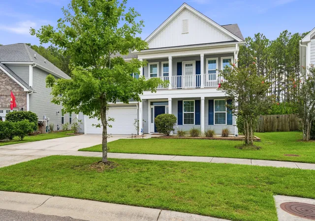Photo 1 of Single family home for sale at 221 Saxony Loop, Summerville, SC 29486 | MLS# 26023425 | Listing updated on 2026-09-02