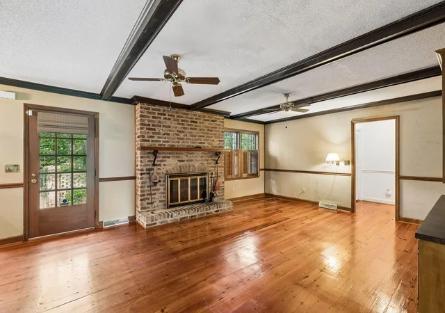 Photo 4 of Sale Pending at 691 Dobester Ave, Charleston, SC 29412 | MLS# 26023051 | Listing updated on 2026-09-15