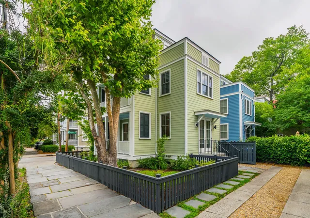 Photo 2 of Single family home for sale at 246 Rutledge Ave, Charleston, SC 29403 | MLS# 26017492 | Listing updated on 2026-09-21