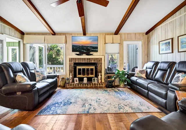 Photo 4 of Single family home for sale at 3323 Myrtle St, Edisto Island, SC 29438 | MLS# 25006609 | Listing updated on 2025-12-01