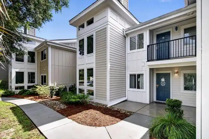 Townhouse for sale at 271 Alexandra Dr #5, Mount Pleasant, SC 29464 | MLS# 26029078