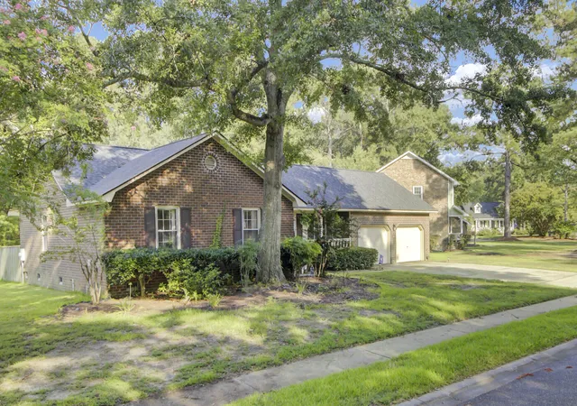 Photo 3 of Single family home for sale at 102 Westerfield Dr, Goose Creek, SC 29445 | MLS# 26021053 | Listing updated on 2026-09-07