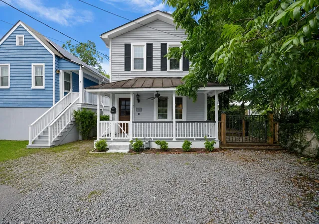 Photo 1 of Single family home for sale at 2 Middleton Pl, Charleston, SC 29403 | MLS# 26021155 | Listing updated on 2026-08-13
