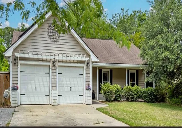 Homes for sale in Mount Pleasant, SC | 1474 Hidden Bridge Dr, Mount Pleasant, SC 29464 | MLS# 26014053
