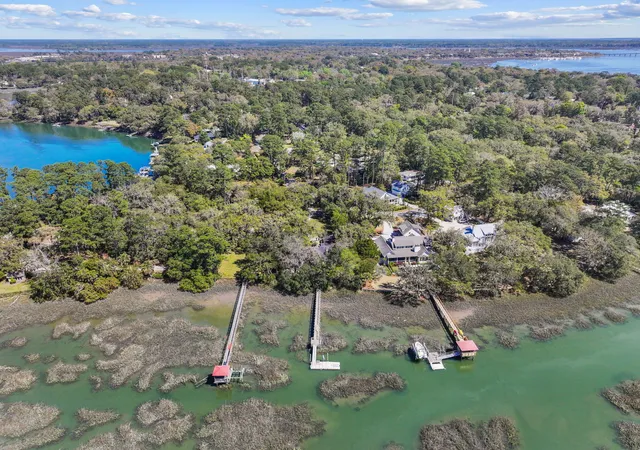 64th image of 115 S Hermitage Rd, Beaufort, SC 29902 | MLS# 26008235