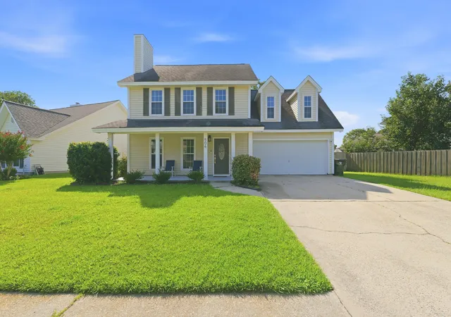 Single family home for sale at 506 Tram Blvd, Summerville, SC 29486 | MLS# 26023507