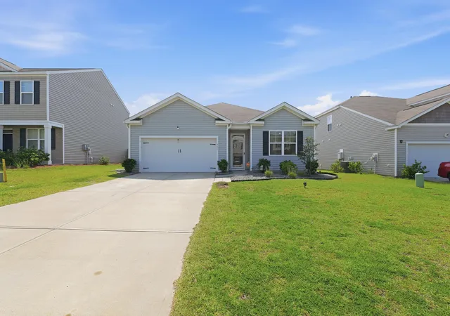 Photo 1 of Single family home for sale at 411 Cedarview Rd, Summerville, SC 29486 | MLS# 26024450 | Listing updated on 2026-09-02