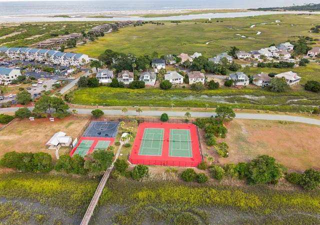 Photo 3 of Single family home for sale at 4 Teal Ct, Saint Helena Island, SC 29920 | MLS# 26021024 | Listing updated on 2026-08-04