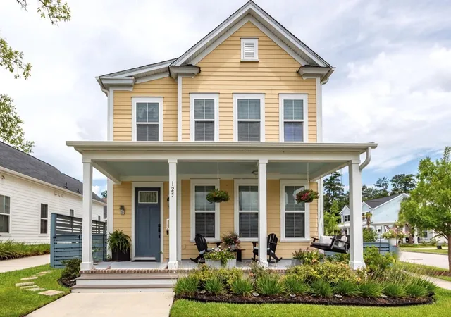 Photo 1 of Single family home for sale at 125 Sugarberry Way, Summerville, SC 29485 | MLS# 26020424 | Listing updated on 2026-09-15