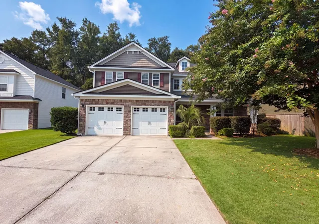 Photo 1 of Sale Pending at 676 Grassy Hl Rd, Summerville, SC 29483 | MLS# 26021823 | Listing updated on 2026-09-14