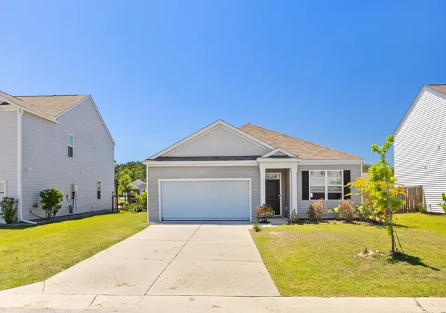 Photo 2 of Single family home for sale at 128 Akeley Ln, Summerville, SC 29483 | MLS# 26022422 | Listing updated on 2026-10-20
