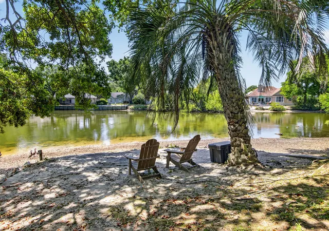 Photo 2 of Single family home for sale at 691 Blue Heron, Mount Pleasant, SC 29464 | MLS# 26018039 | Listing updated on 2026-08-04