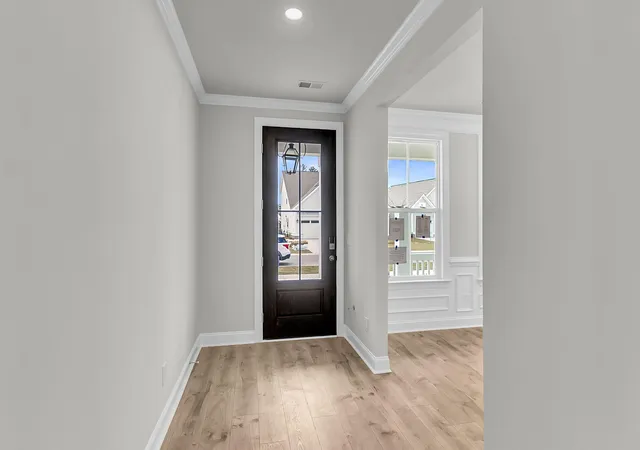Photo 3 of Single family home for sale at 726 Maynard Ln, Summerville, SC 29486 | MLS# 26013722 | Listing updated on 2026-09-03