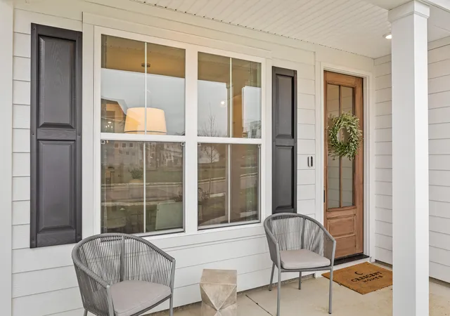 Photo 3 of Single family home for sale at 8 Cantona Dr, Summerville, SC 29483 | MLS# 25030537 | Listing updated on 2026-08-31