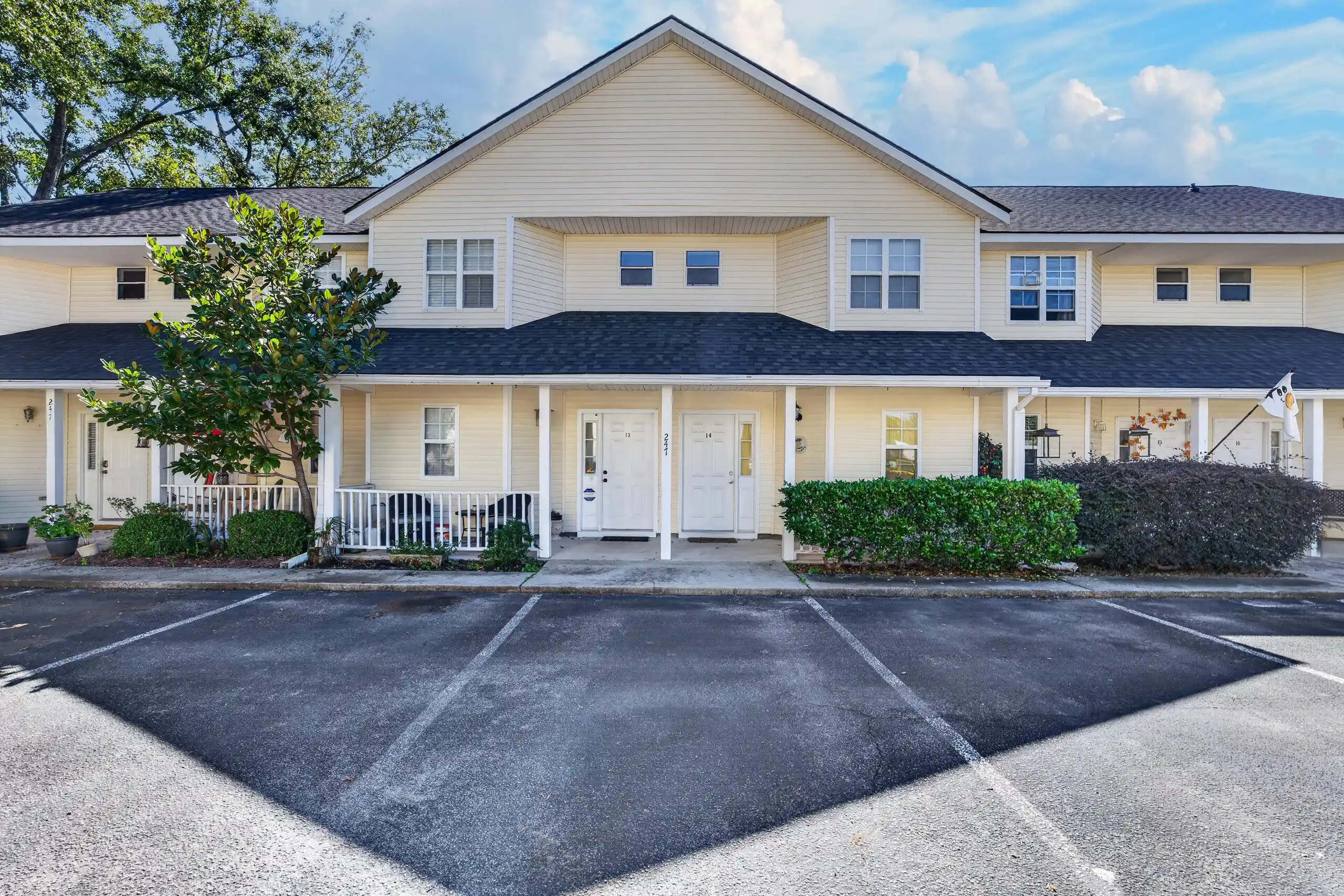 Townhouse for sale at 247 Stefan Dr #14, Charleston, SC 29412 | MLS# 26028439