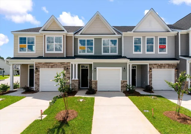 4th image of 405 Painted Lady Ln, Goose Creek, SC 29445 | MLS# 26021735