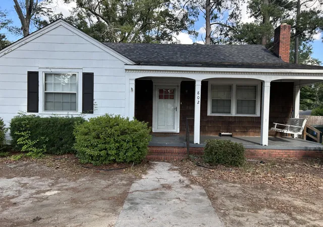 Homes for sale in Kingstree, SC | 802 Fulton Ave, Kingstree, SC 29556 | MLS# 26018041