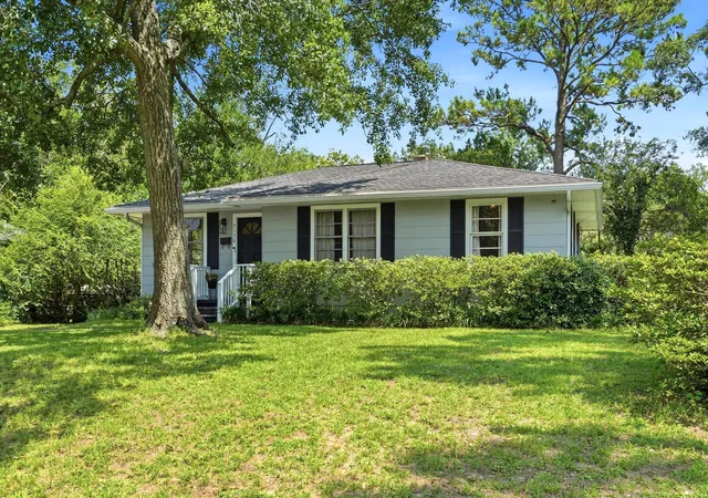 Photo 2 of Single family home for sale at 5136 Conway St, North Charleston, SC 29405 | MLS# 26024541 | Listing updated on 2026-09-14
